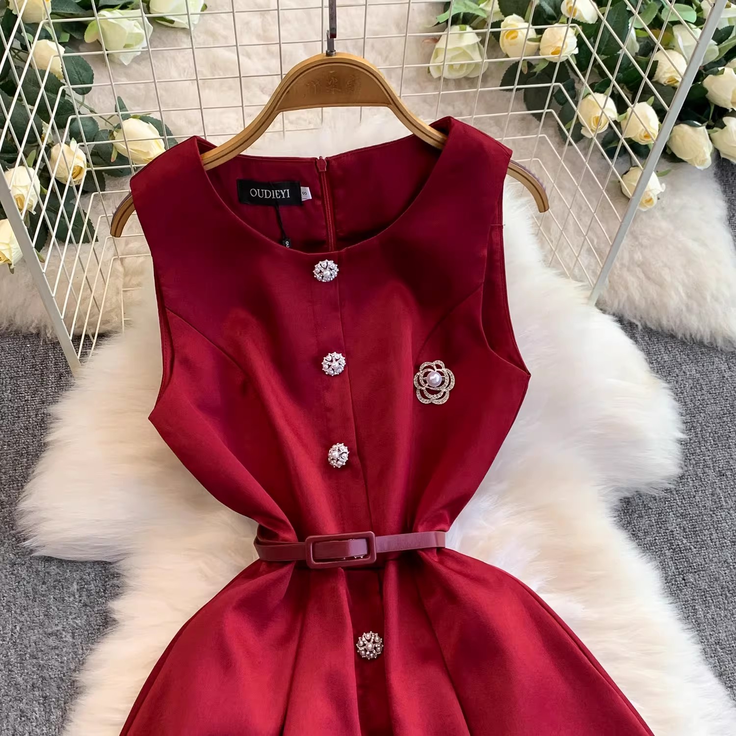 Gaun pesta midi model A-line d - Street Fashion Runway ulasan dan harga